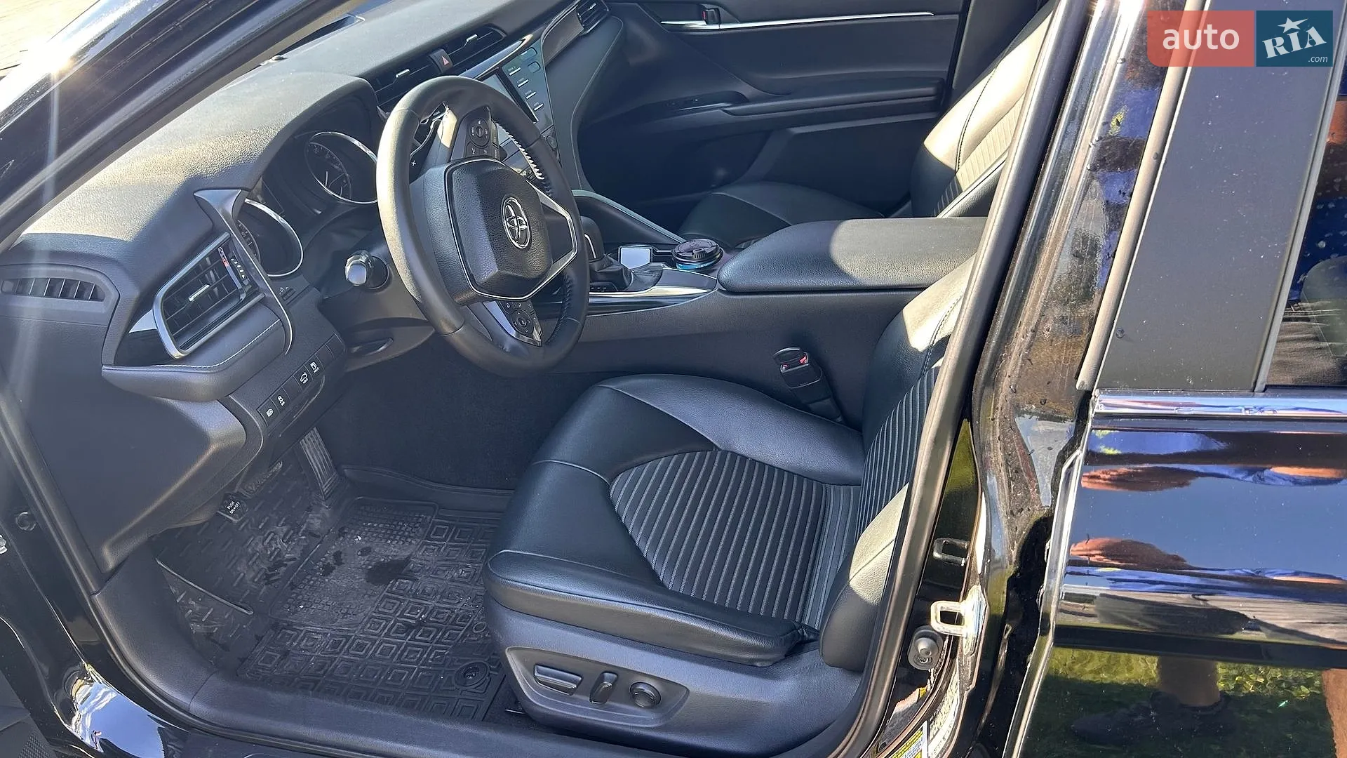 2019 Toyota Camry - мініатюра 8