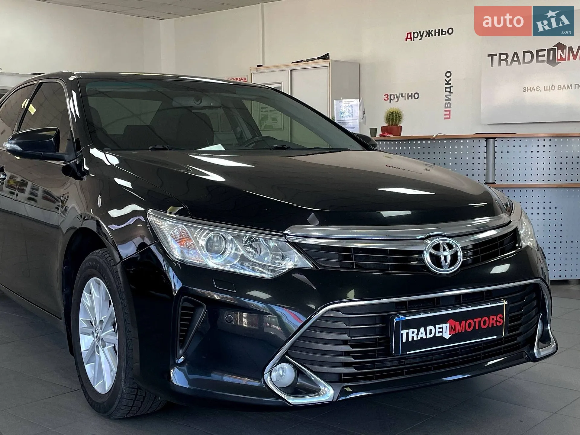 2017 Toyota Camry - мініатюра 2