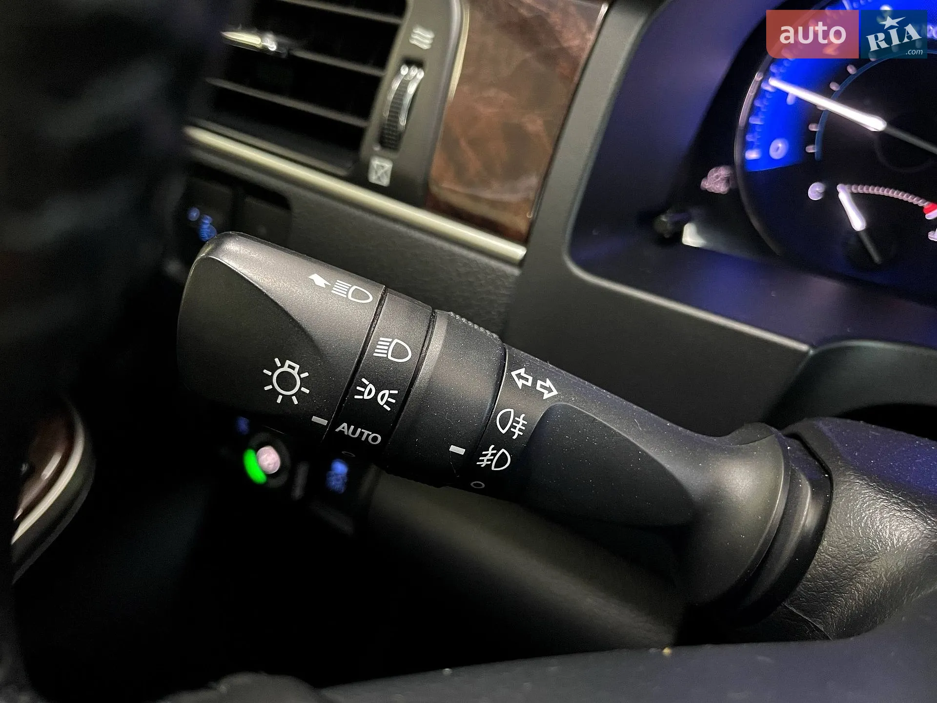 2017 Toyota Camry - мініатюра 16