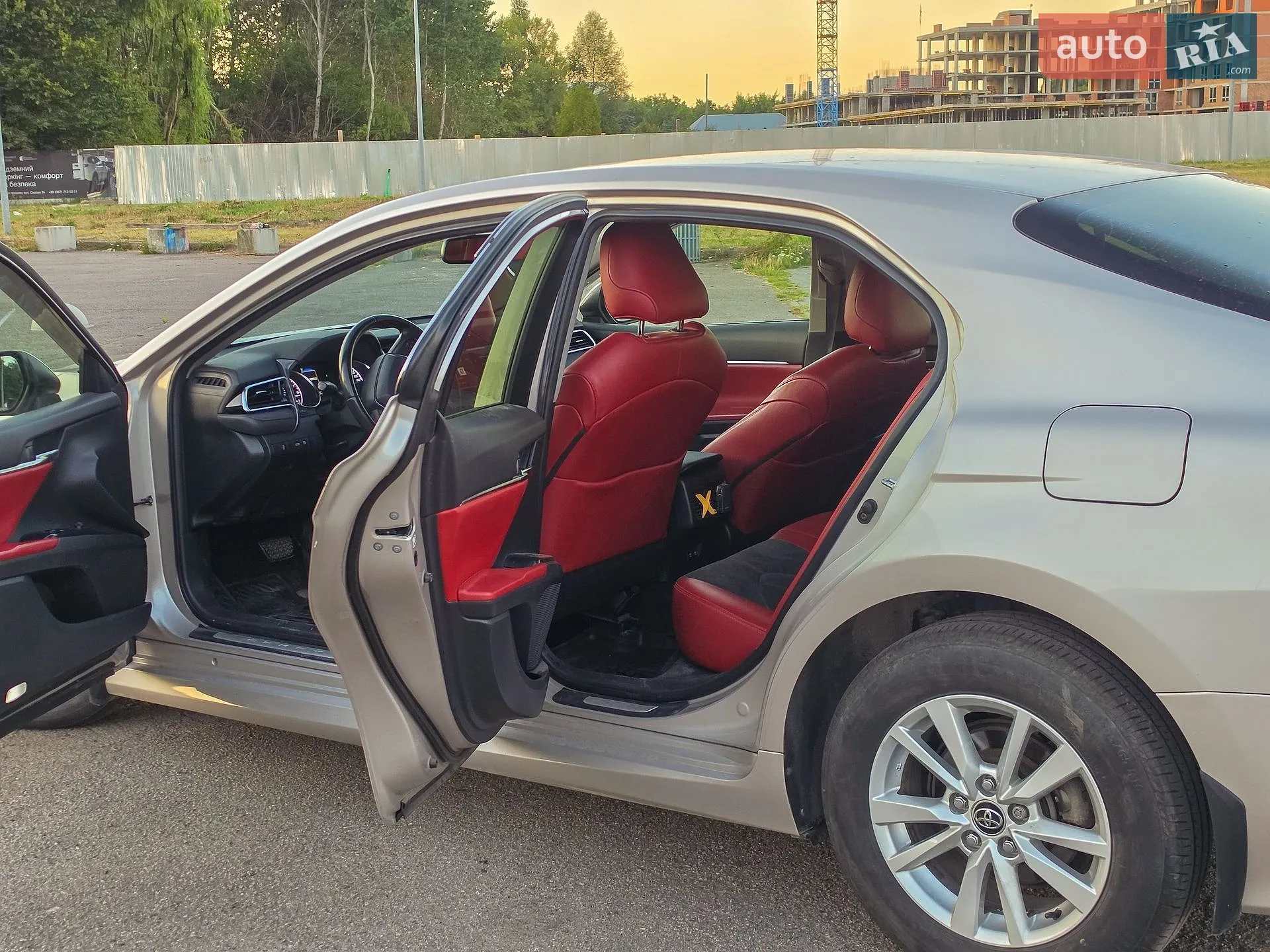 2017 Toyota Camry - мініатюра 8