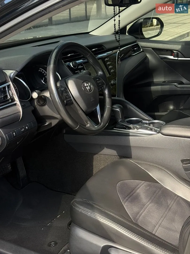 2018 Toyota Camry - мініатюра 11