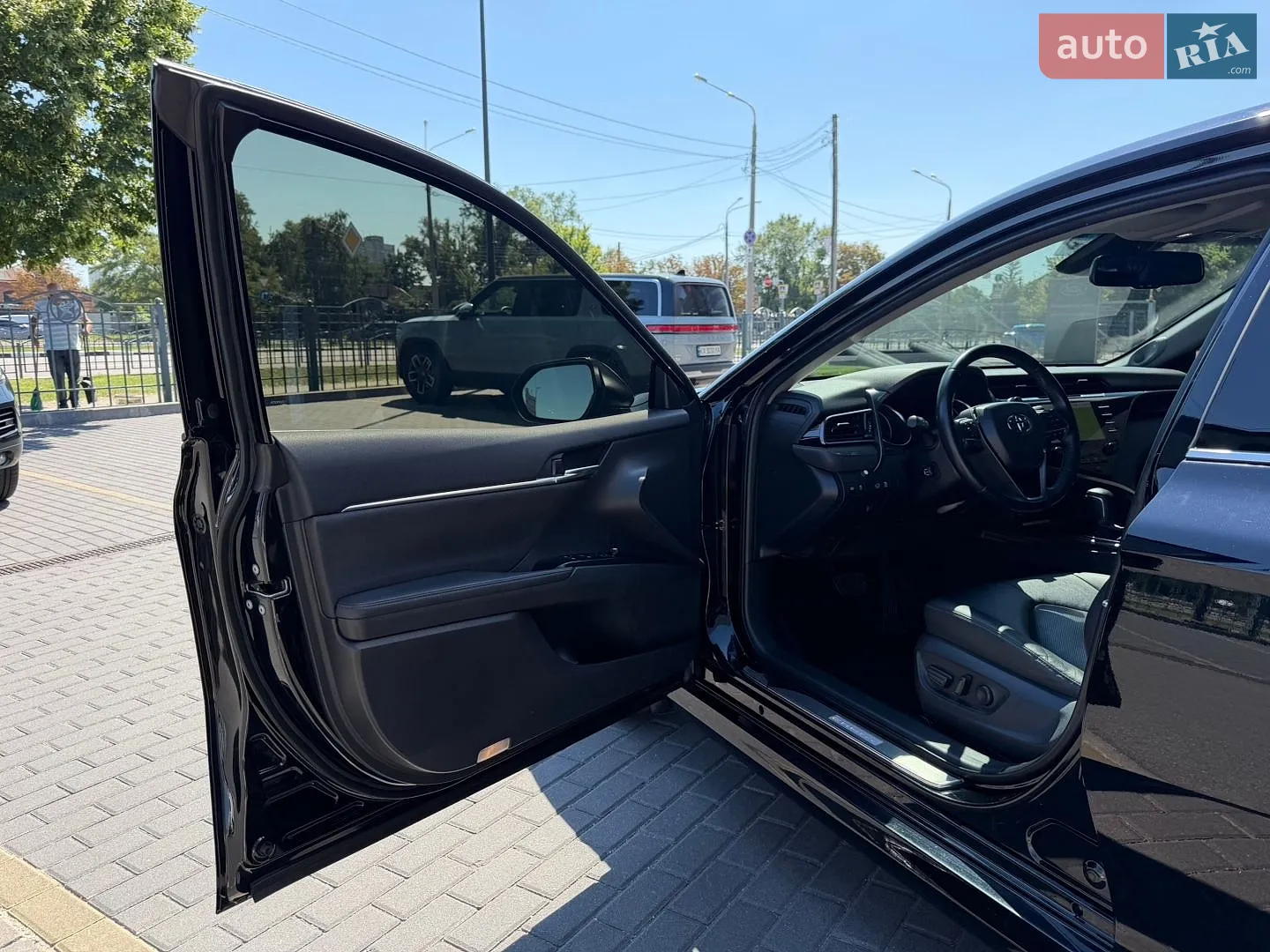 2019 Toyota Camry - мініатюра 16