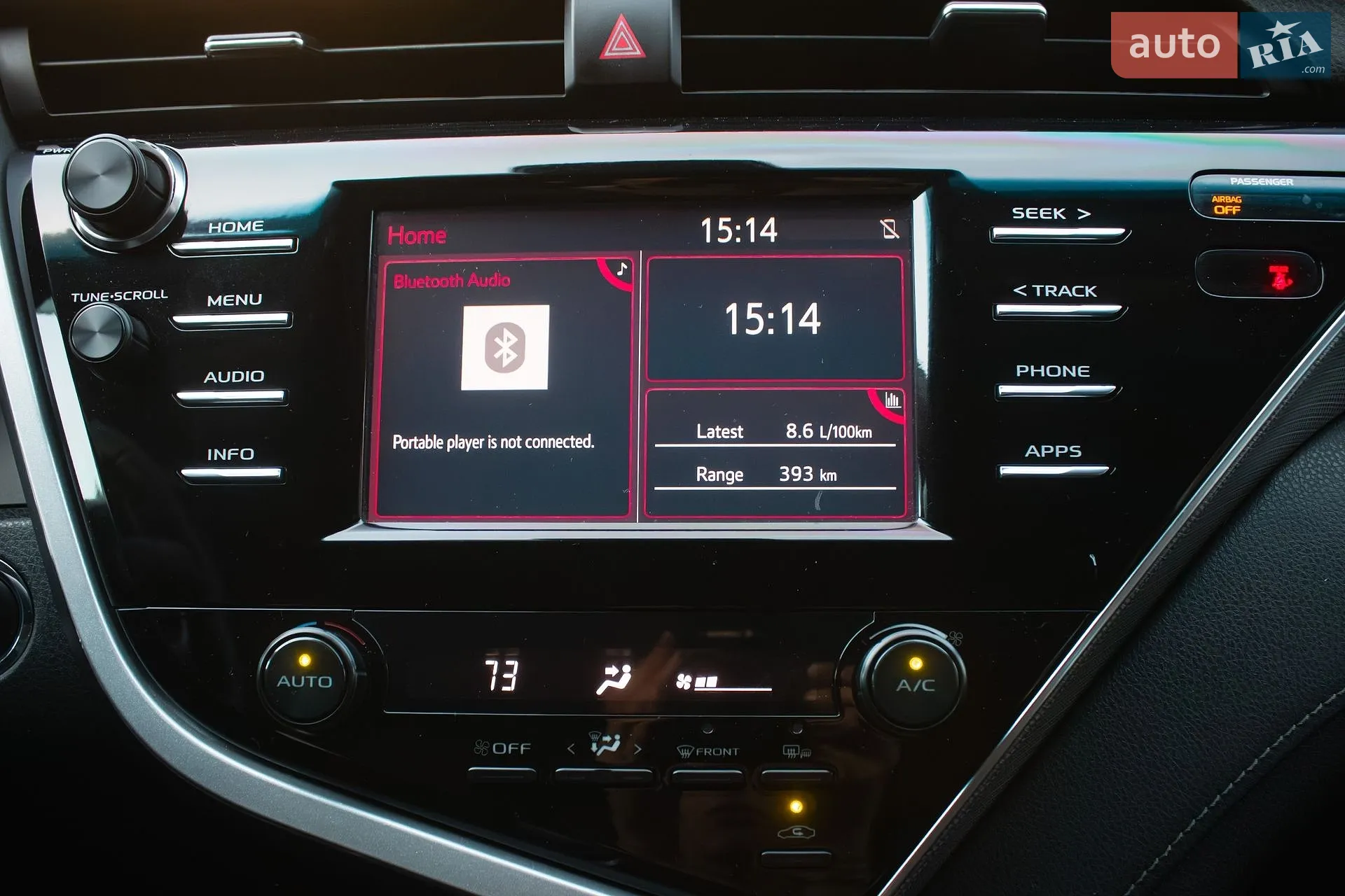 2018 Toyota Camry - мініатюра 19