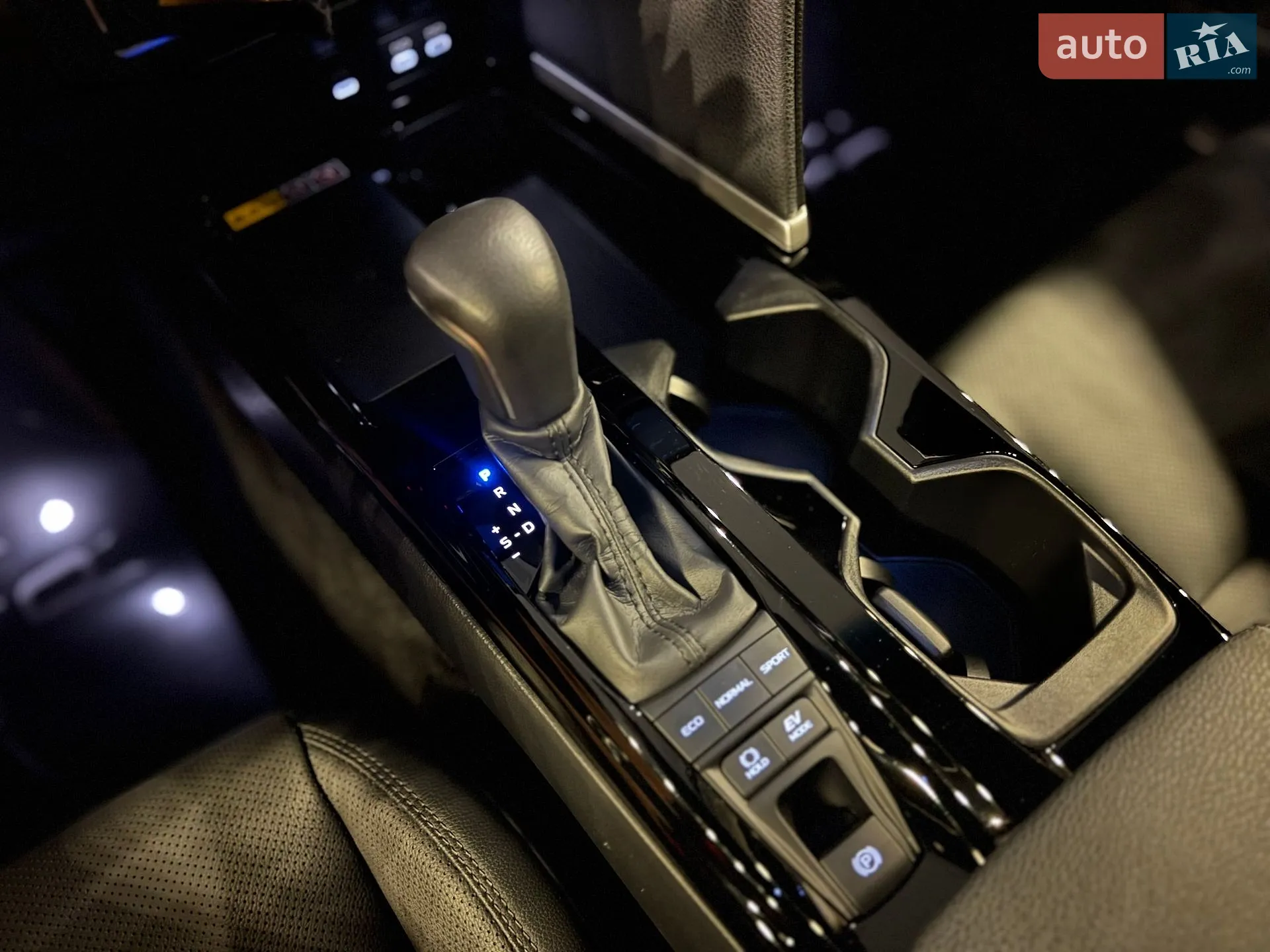 2024 Toyota Camry - мініатюра 24