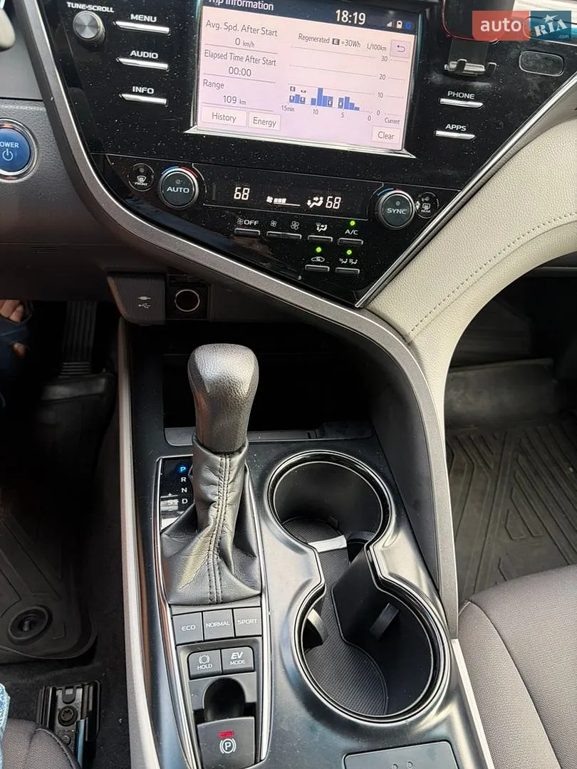 2018 Toyota Camry - мініатюра 19