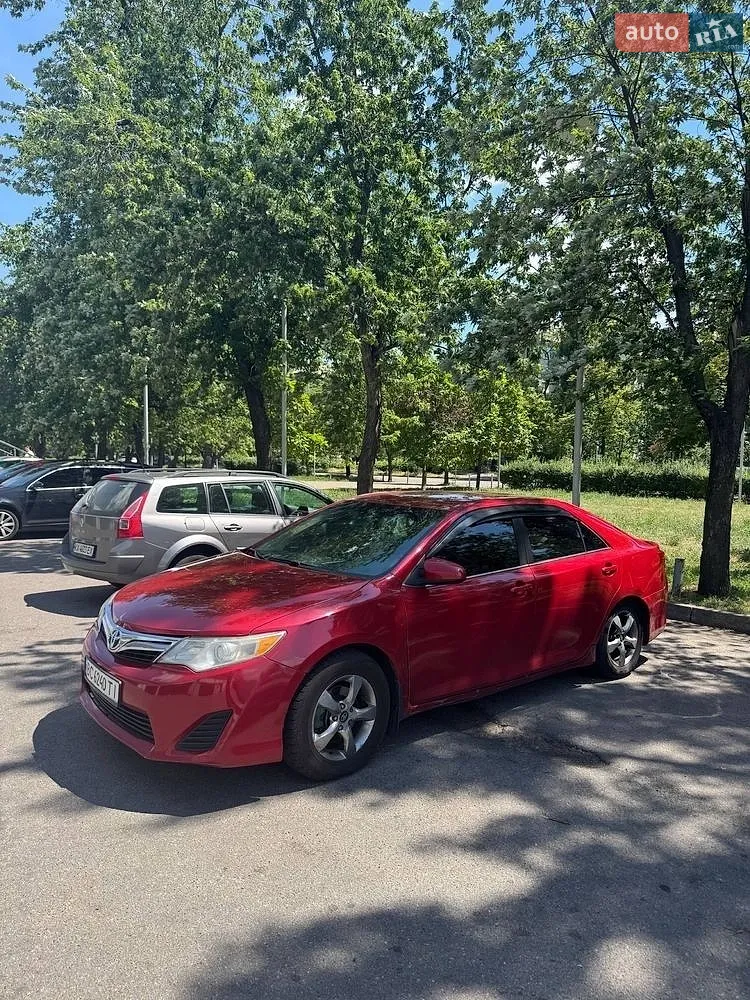 2013 Toyota Camry - мініатюра 3