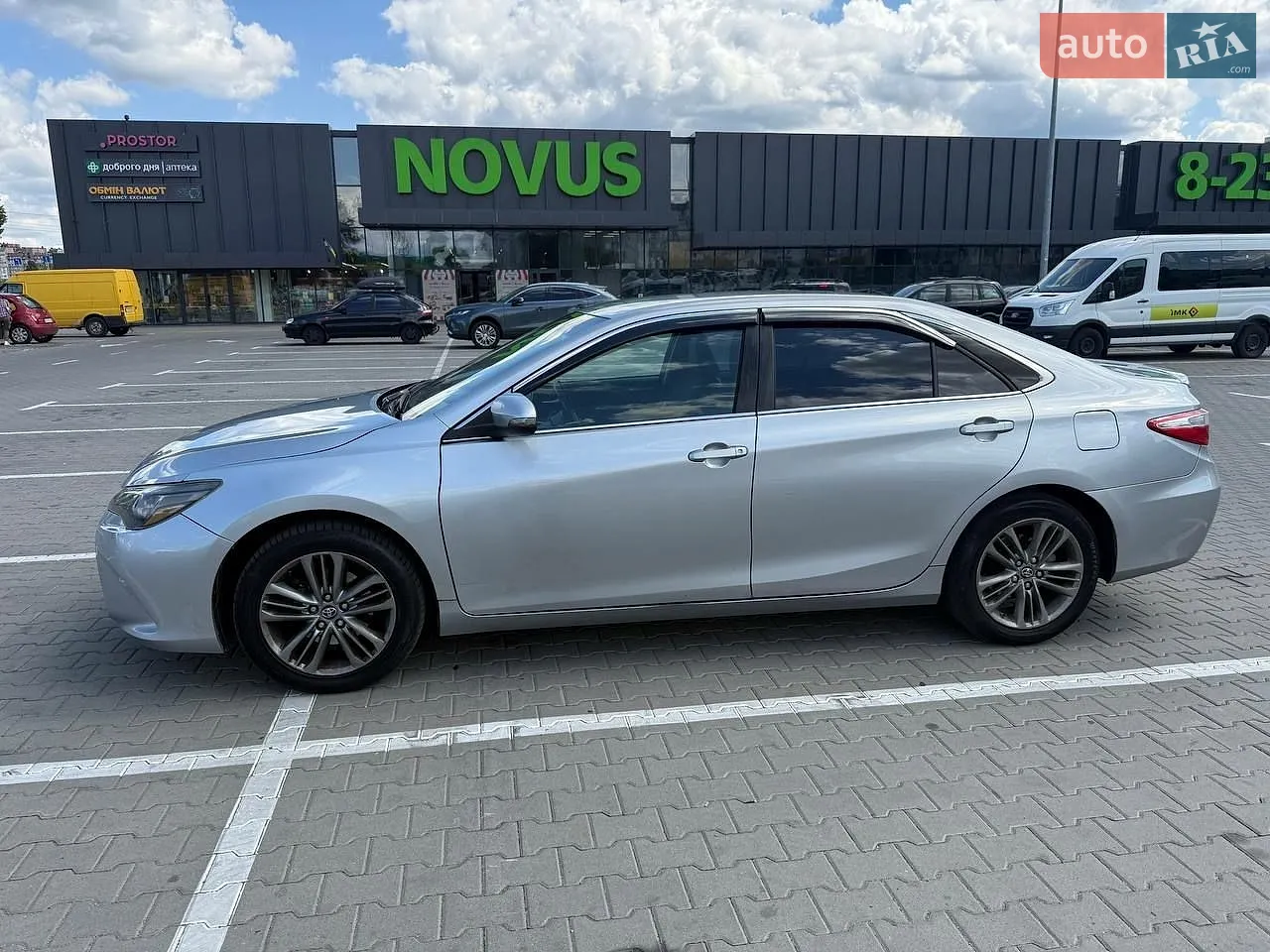 2017 Toyota Camry - мініатюра 4