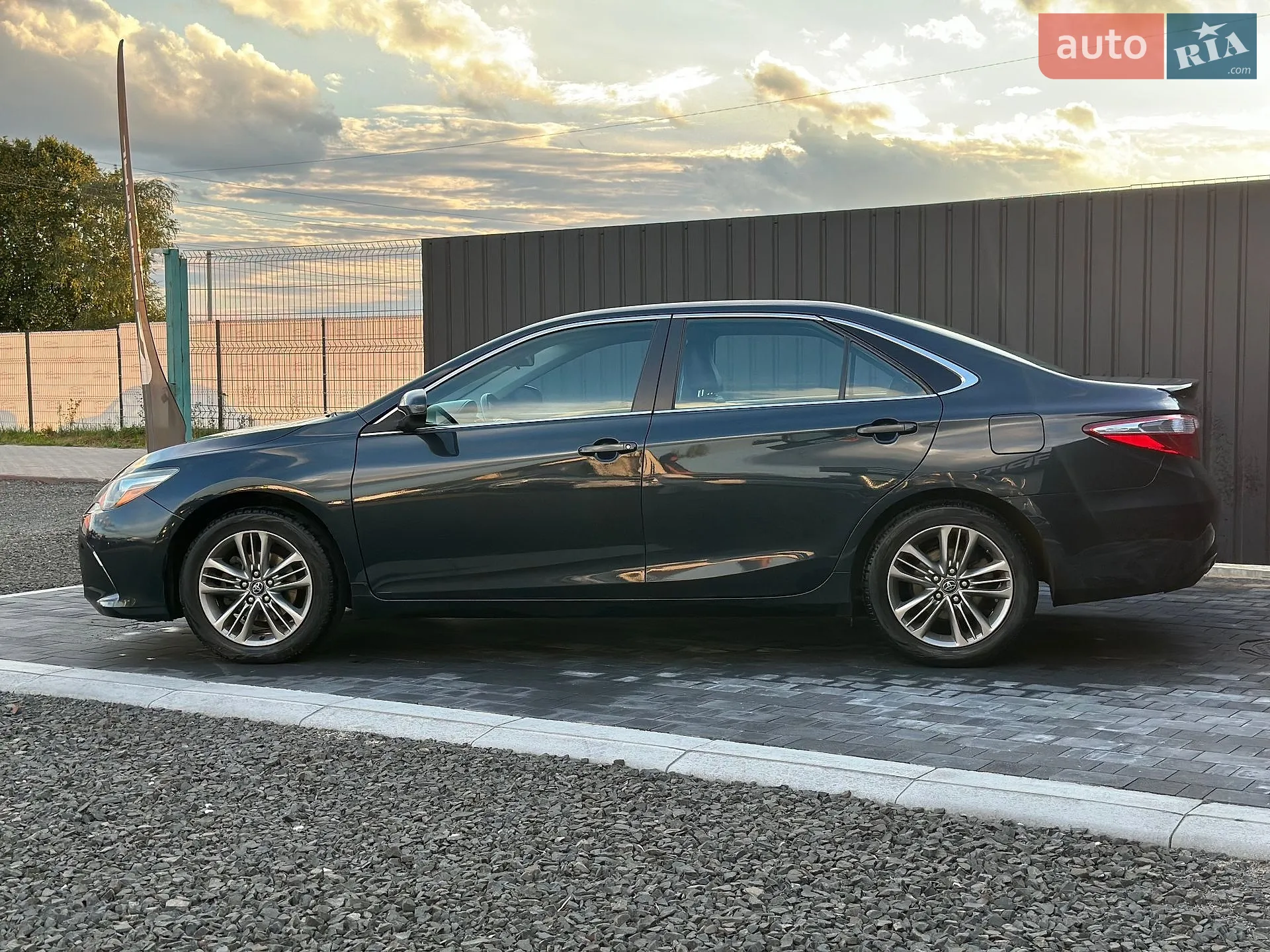 2016 Toyota Camry - мініатюра 5