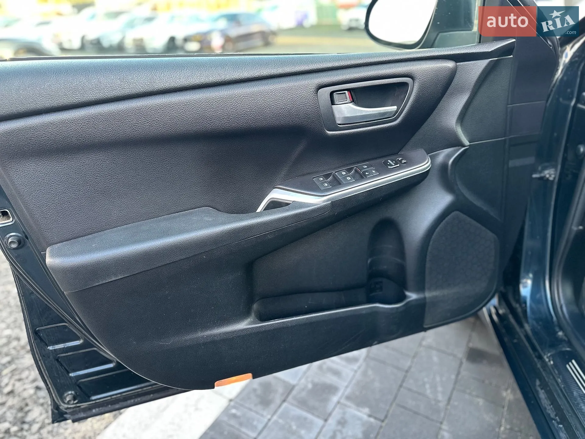 2016 Toyota Camry - мініатюра 9