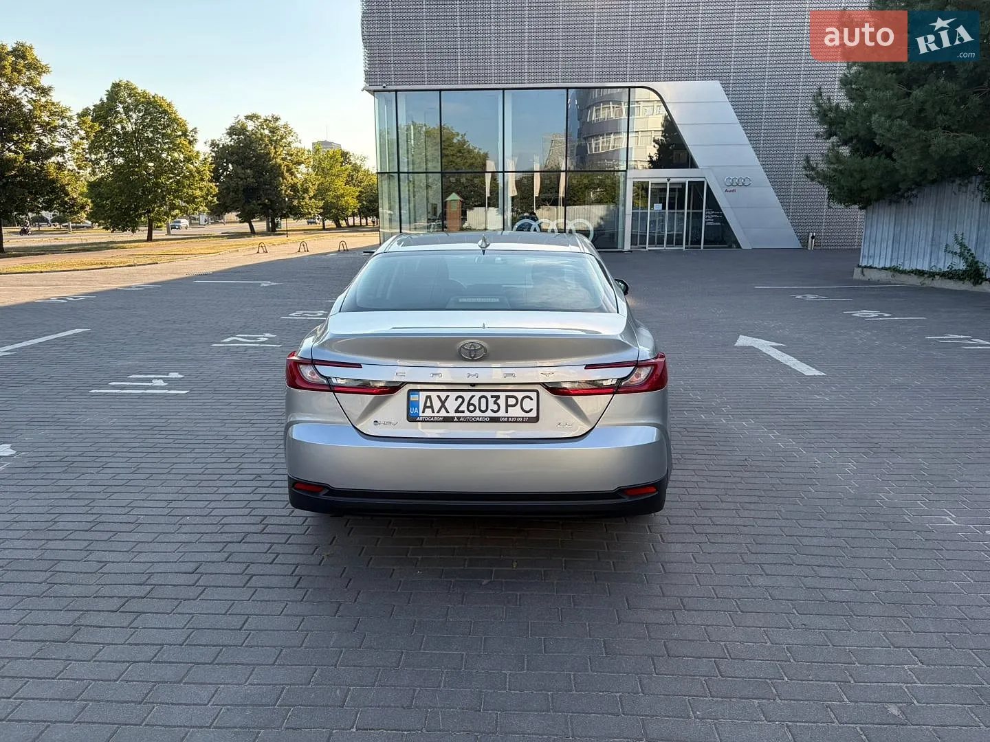 2025 Toyota Camry - мініатюра 6