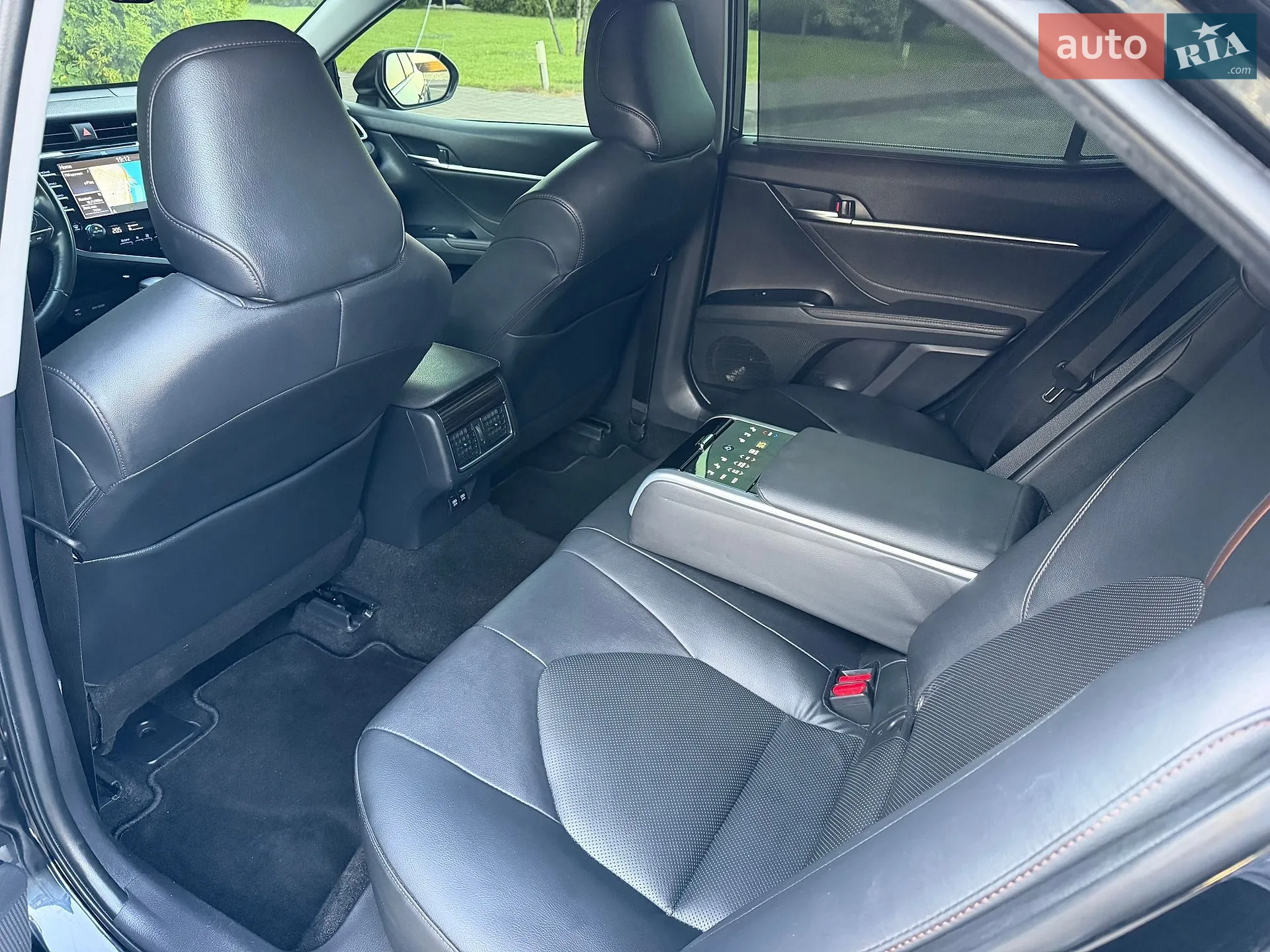 2018 Toyota Camry - мініатюра 15