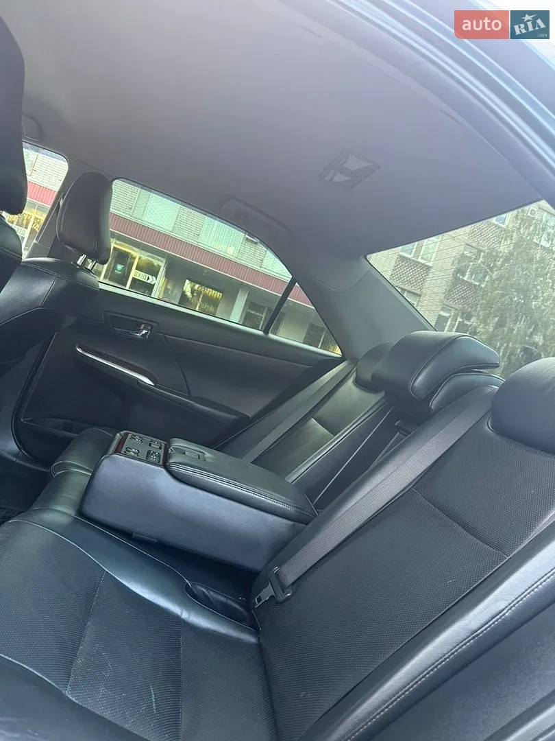 2013 Toyota Camry - мініатюра 30