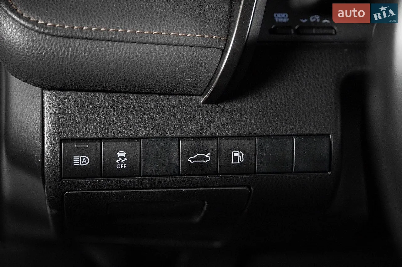 2018 Toyota Camry - мініатюра 14