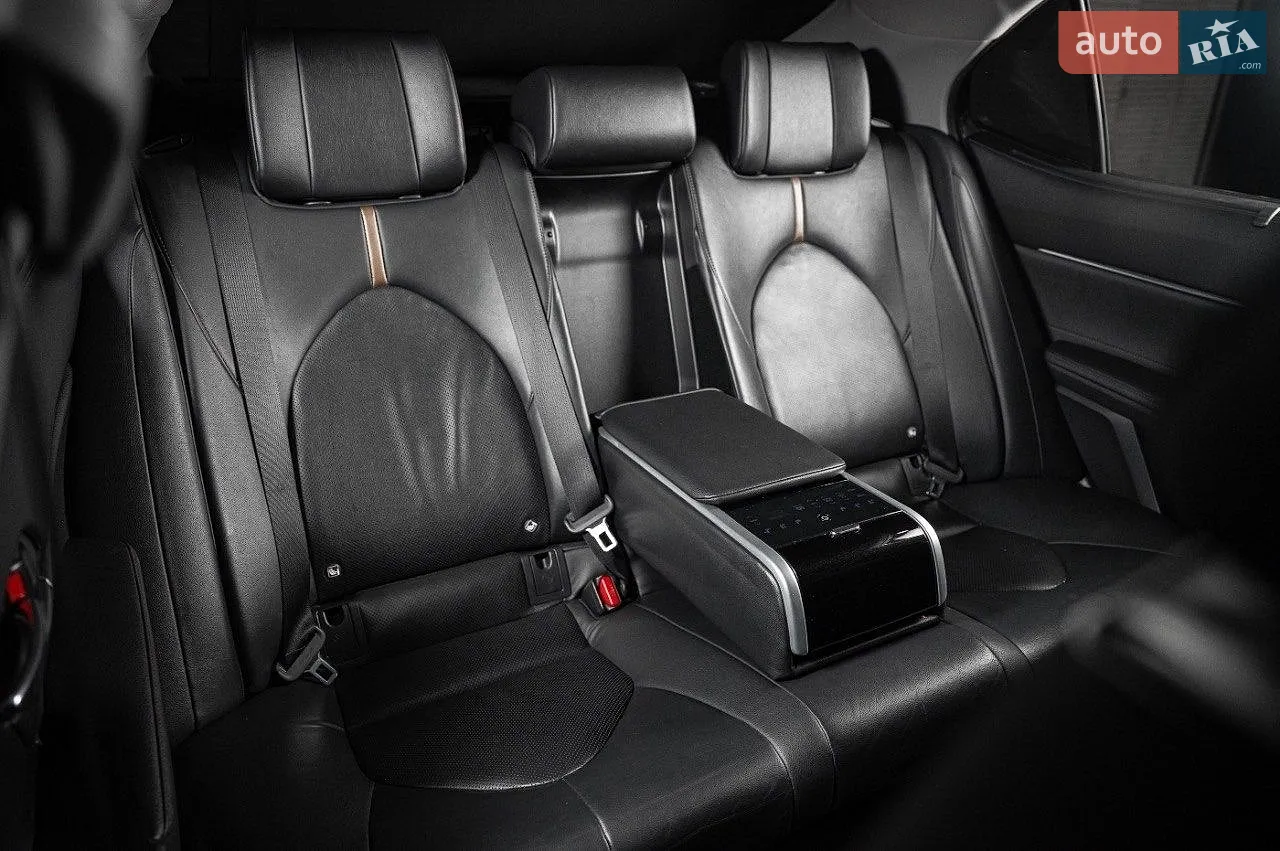 2018 Toyota Camry - мініатюра 29