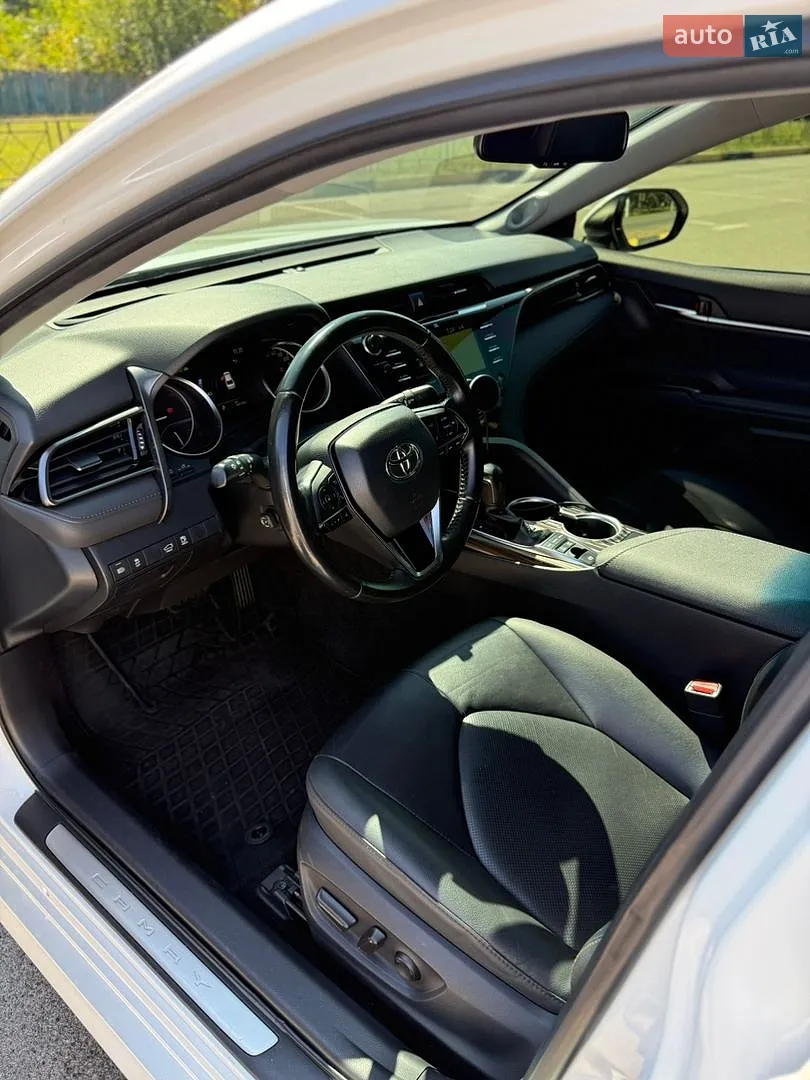 2019 Toyota Camry - мініатюра 17