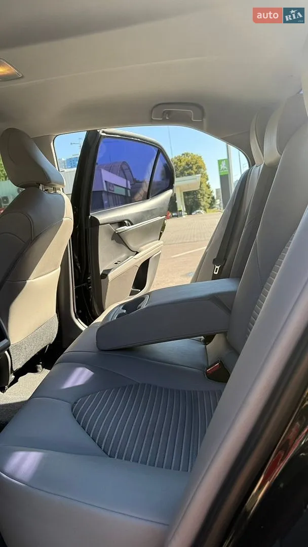 2018 Toyota Camry - мініатюра 20