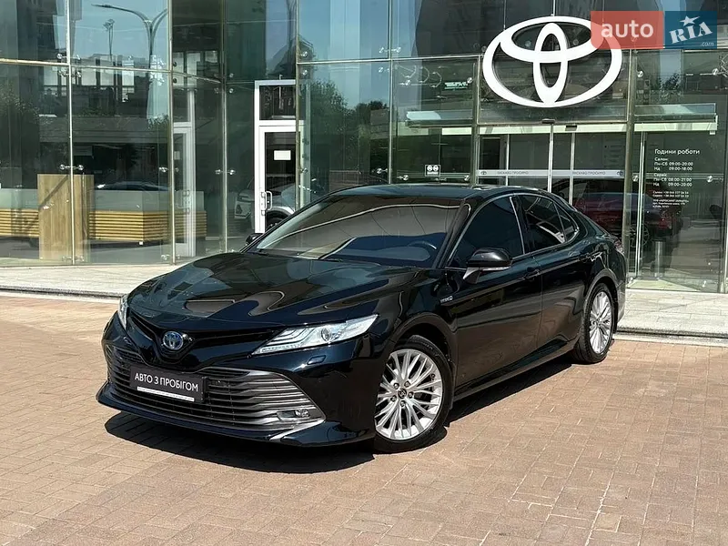 Toyota Camry 2020