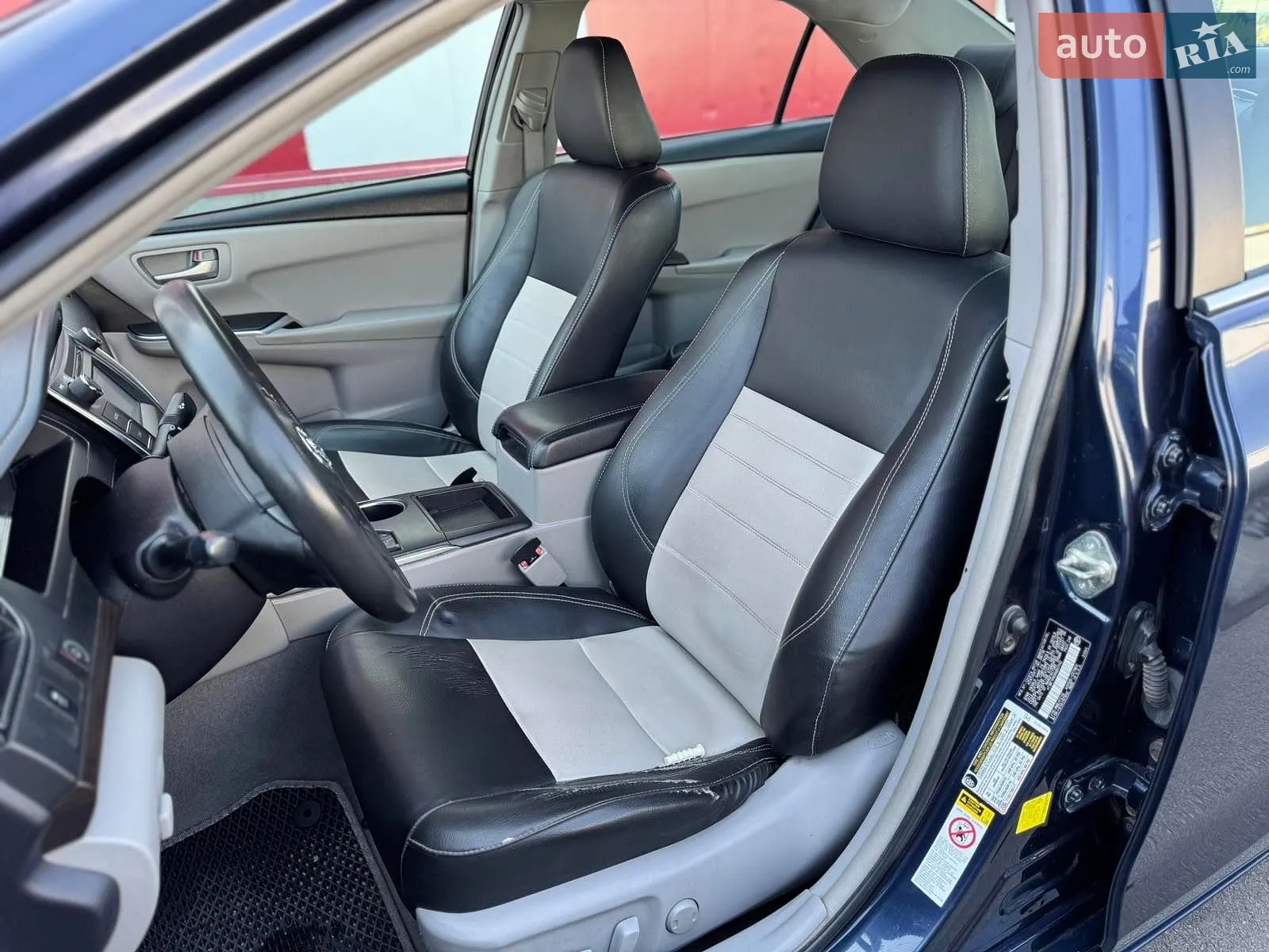 2016 Toyota Camry - мініатюра 12