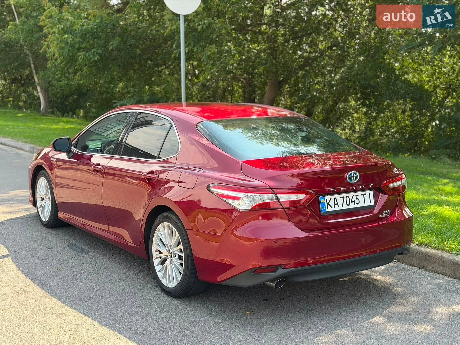 2018 Toyota Camry - мініатюра 4