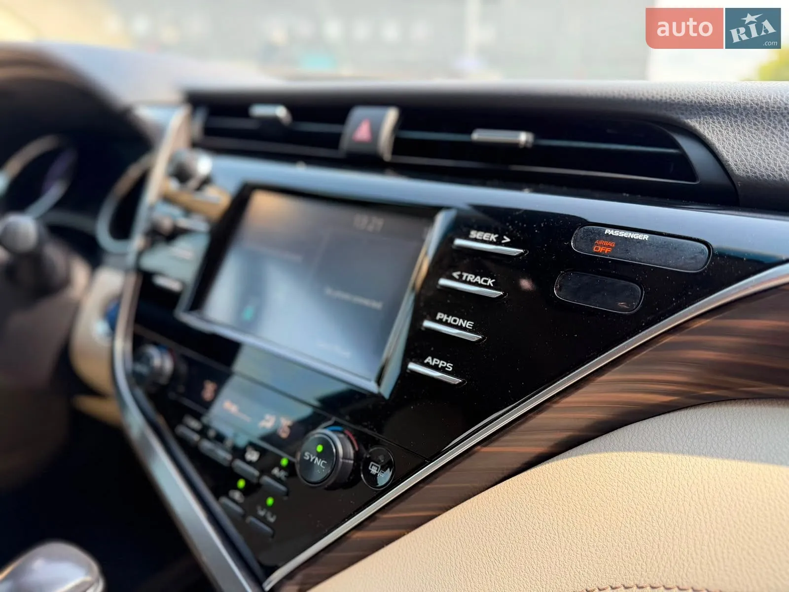 2018 Toyota Camry - мініатюра 15
