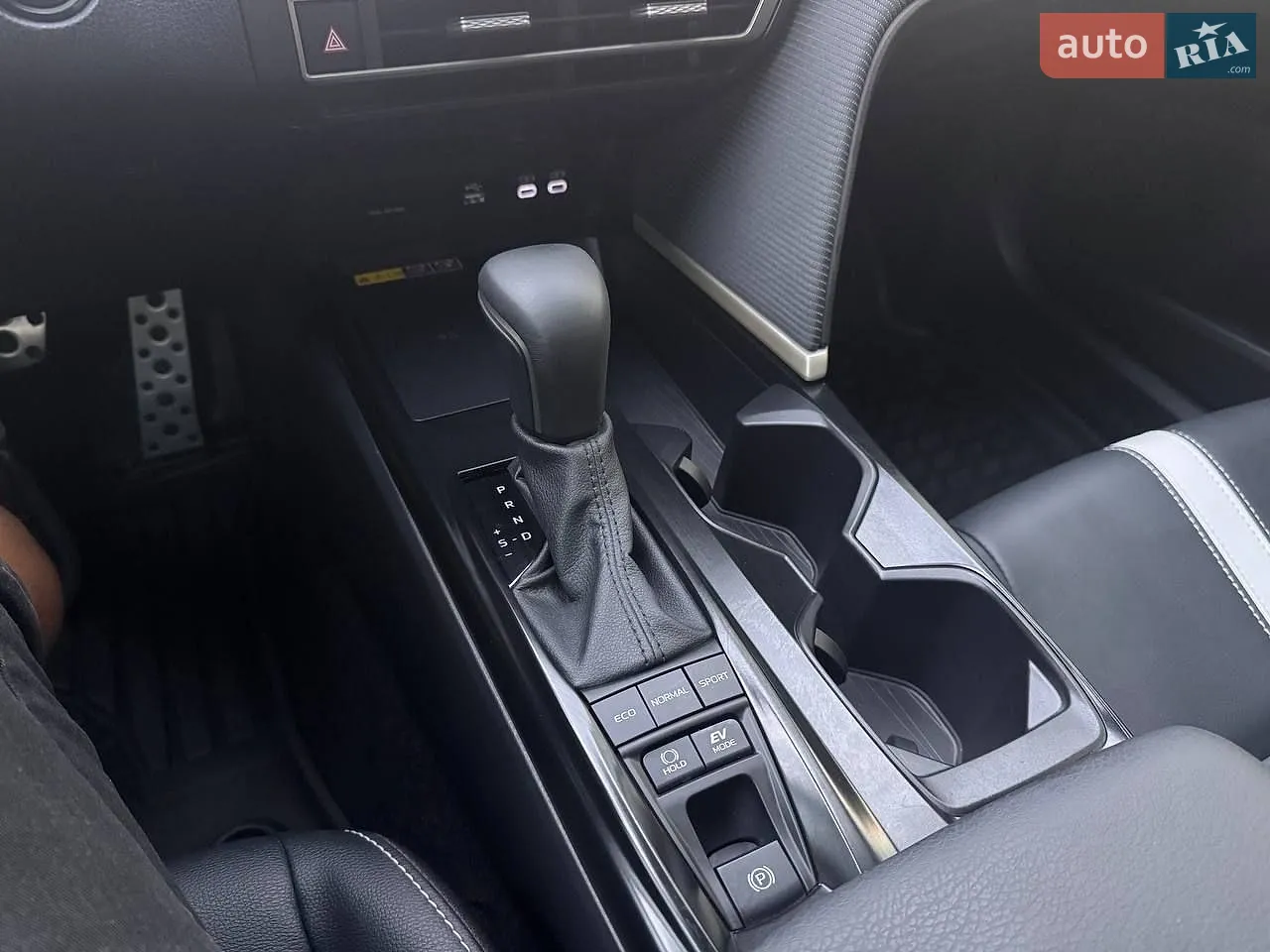 2025 Toyota Camry - мініатюра 31