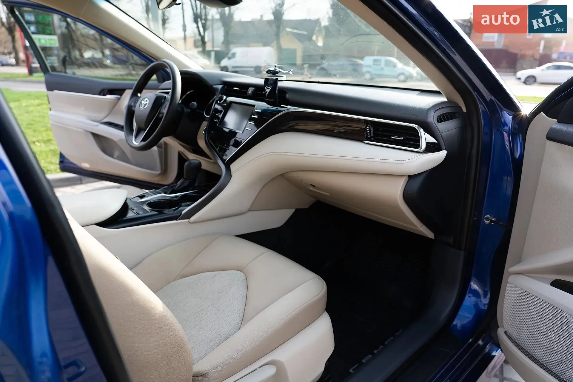 2018 Toyota Camry - мініатюра 28