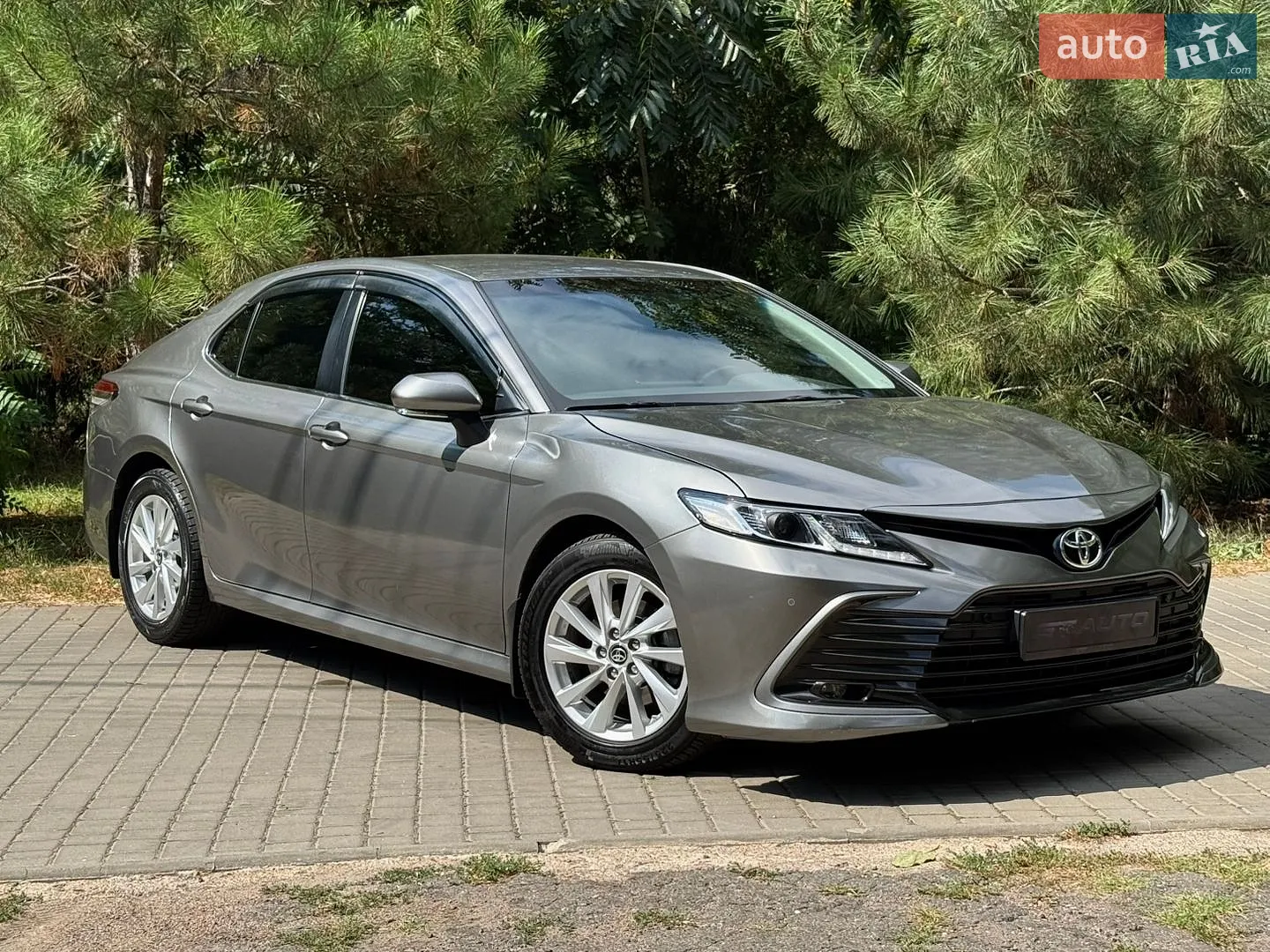 2021 Toyota Camry - мініатюра 3