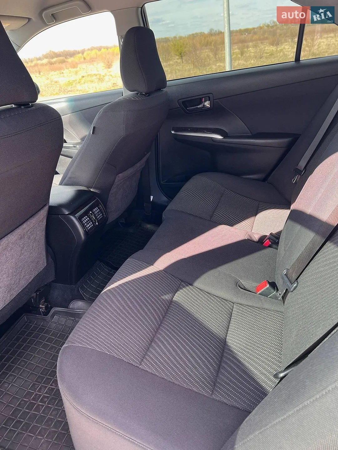 2017 Toyota Camry - мініатюра 20
