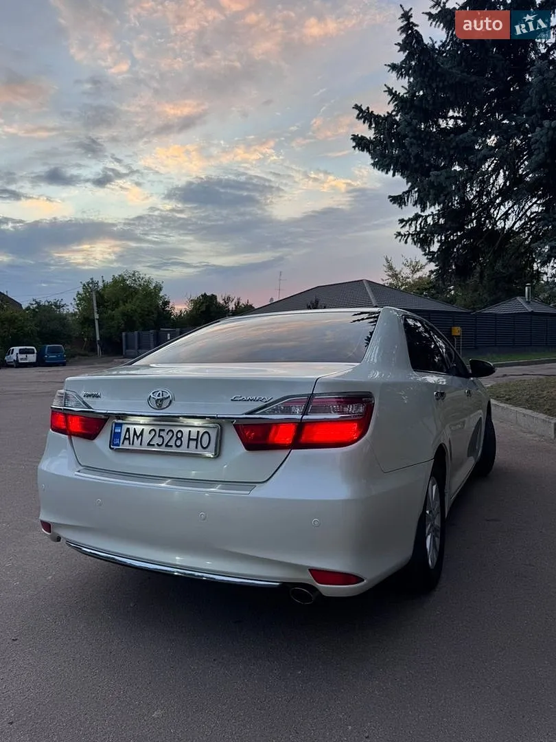 2017 Toyota Camry - мініатюра 5