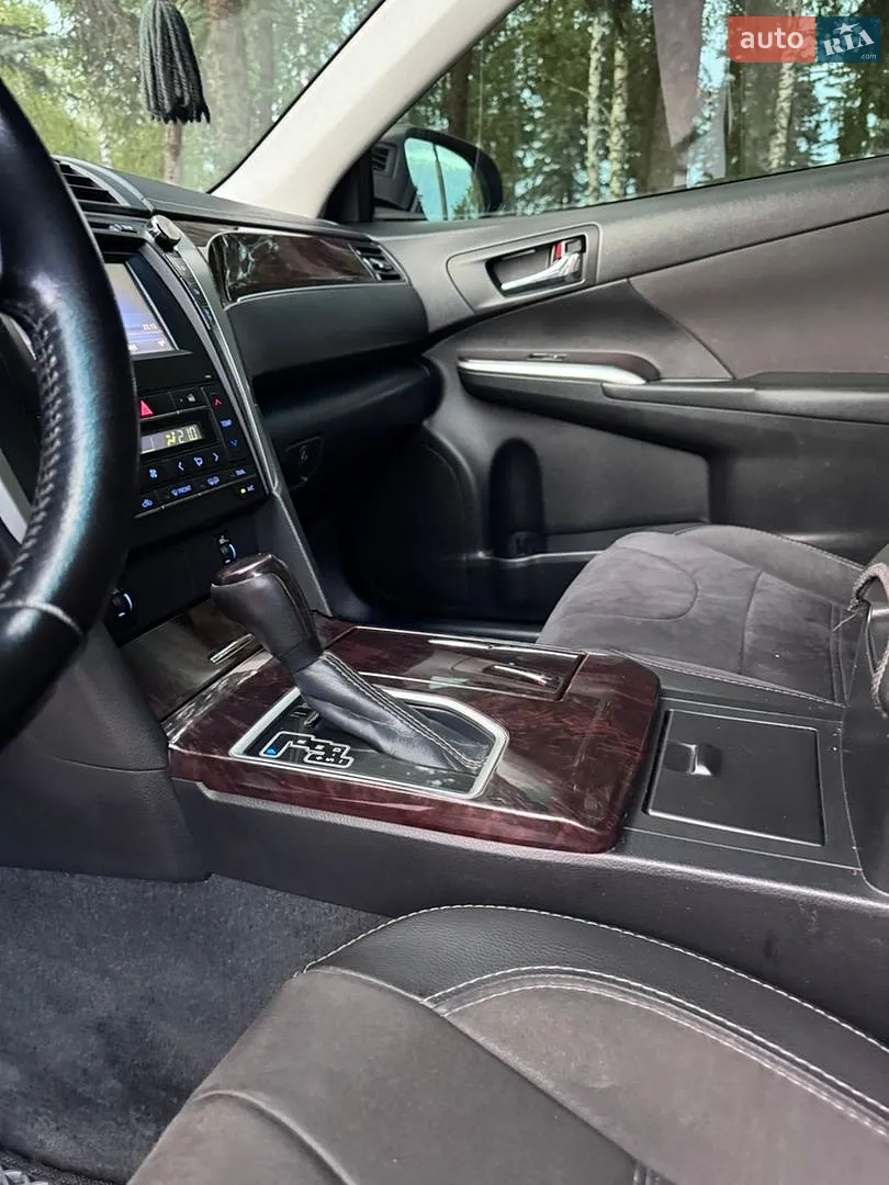 2017 Toyota Camry - мініатюра 19