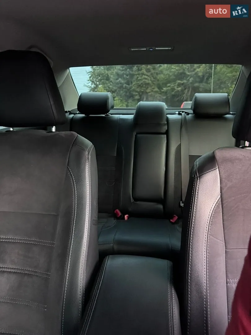 2017 Toyota Camry - мініатюра 18