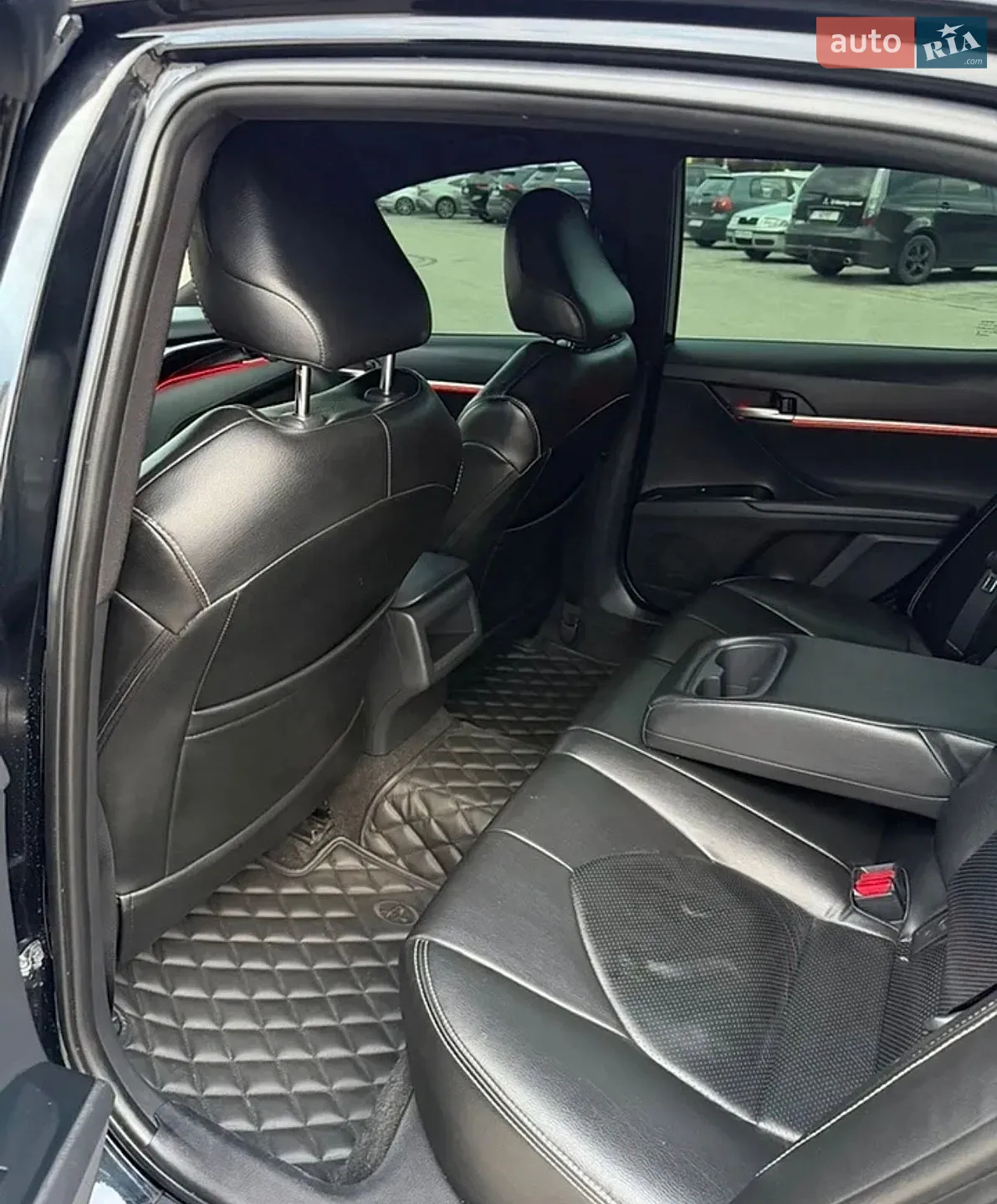 2017 Toyota Camry - мініатюра 19