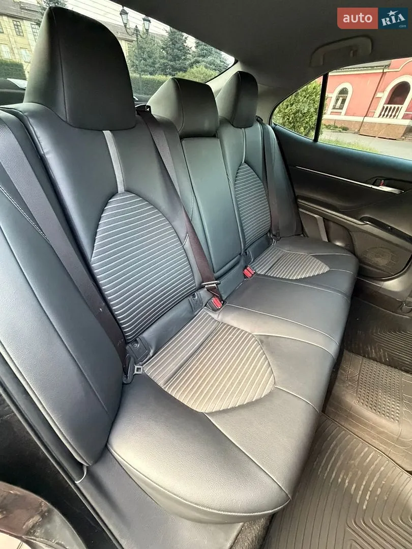 2017 Toyota Camry - мініатюра 20