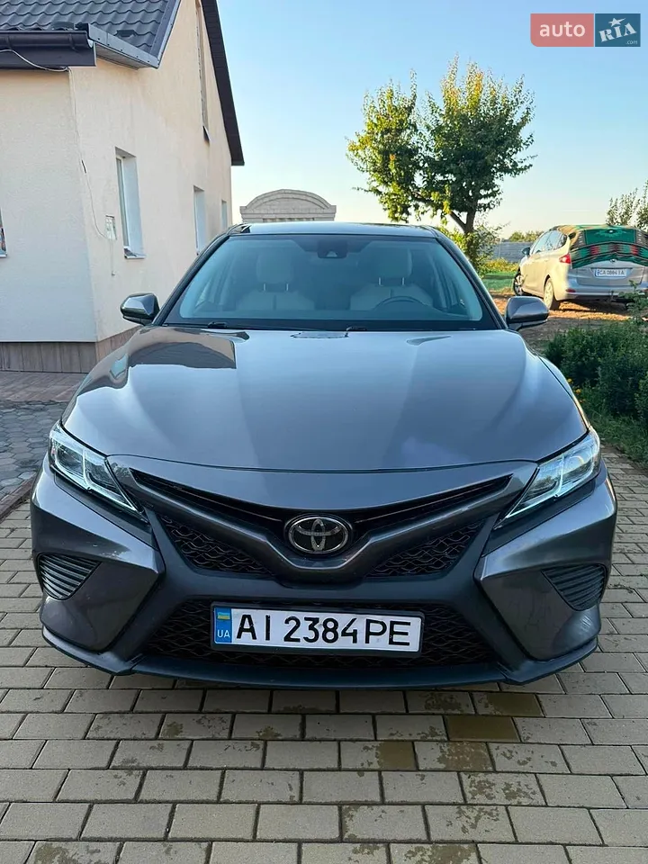 2019 Toyota Camry - мініатюра 18