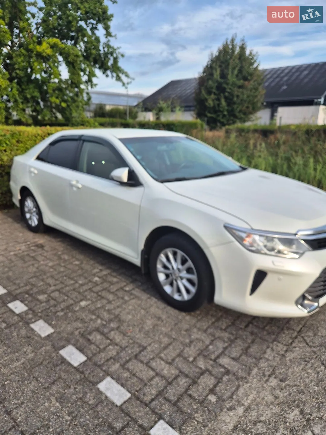 2016 Toyota Camry - мініатюра 2