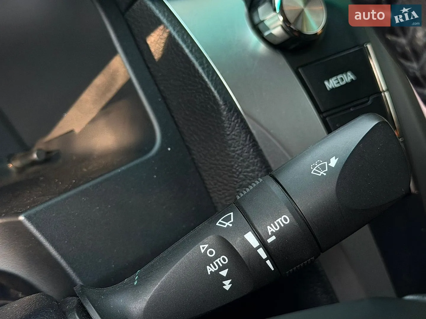 2015 Toyota Camry - мініатюра 31
