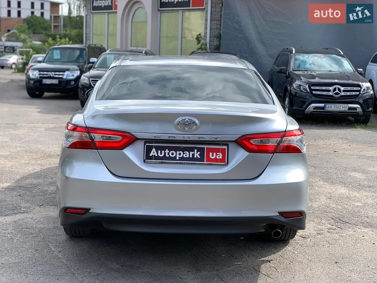 2018 Toyota Camry - мініатюра 6