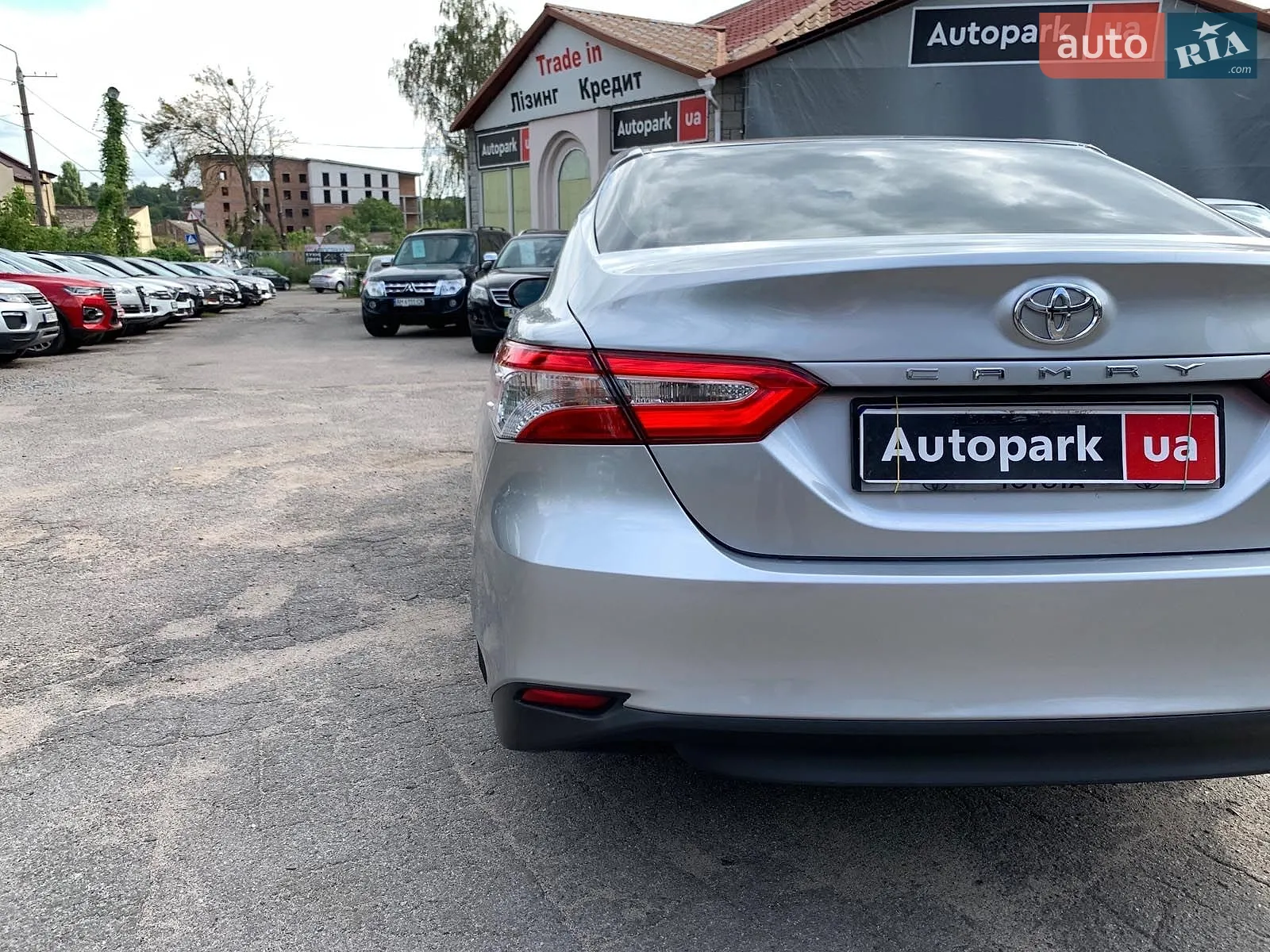 2018 Toyota Camry - мініатюра 12