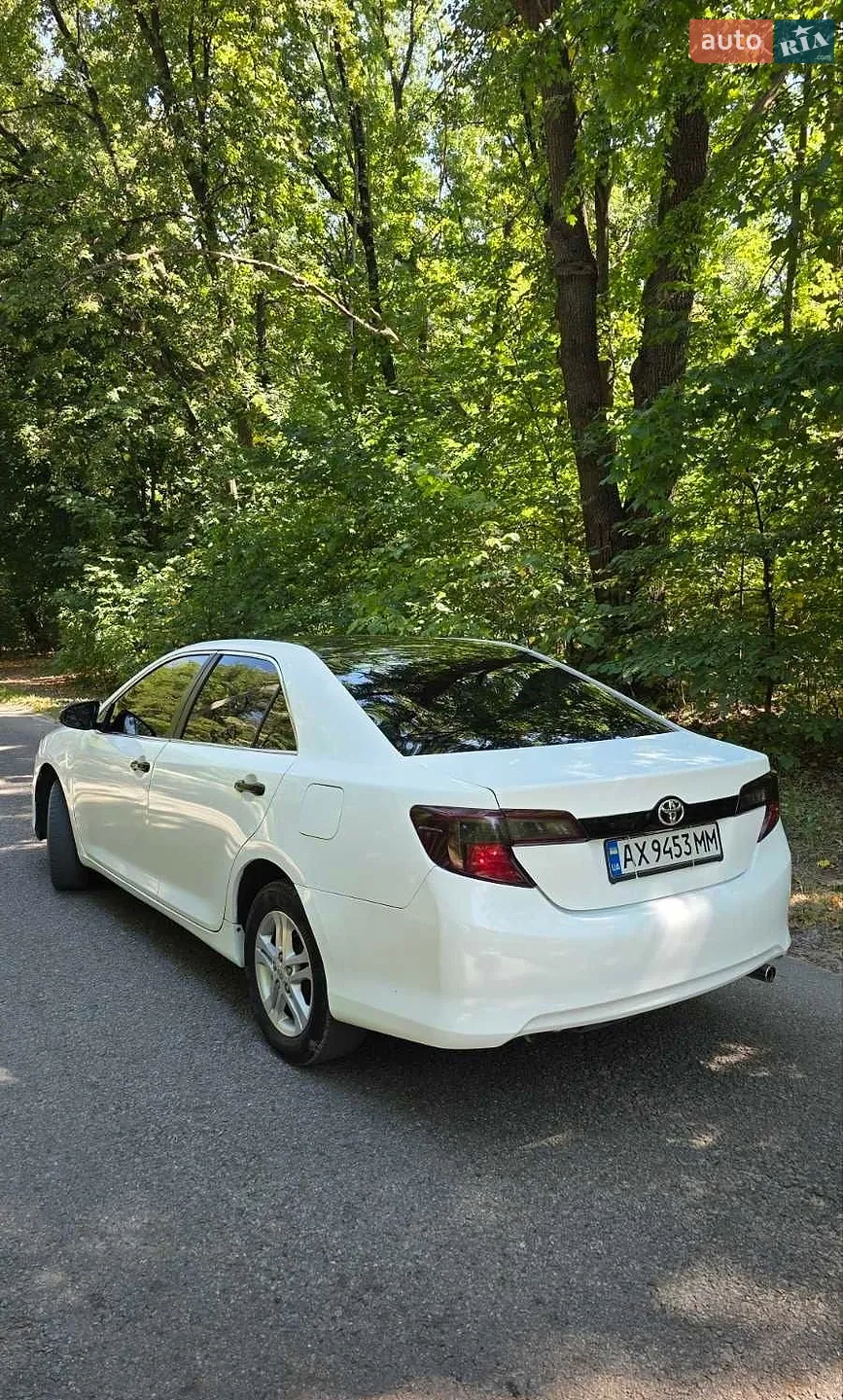 2013 Toyota Camry - мініатюра 2