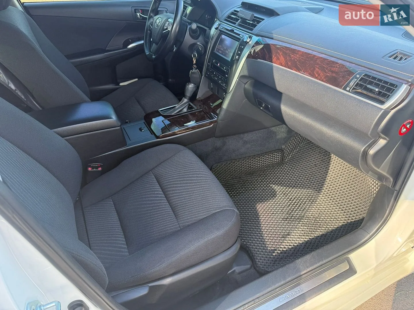 2016 Toyota Camry - мініатюра 9