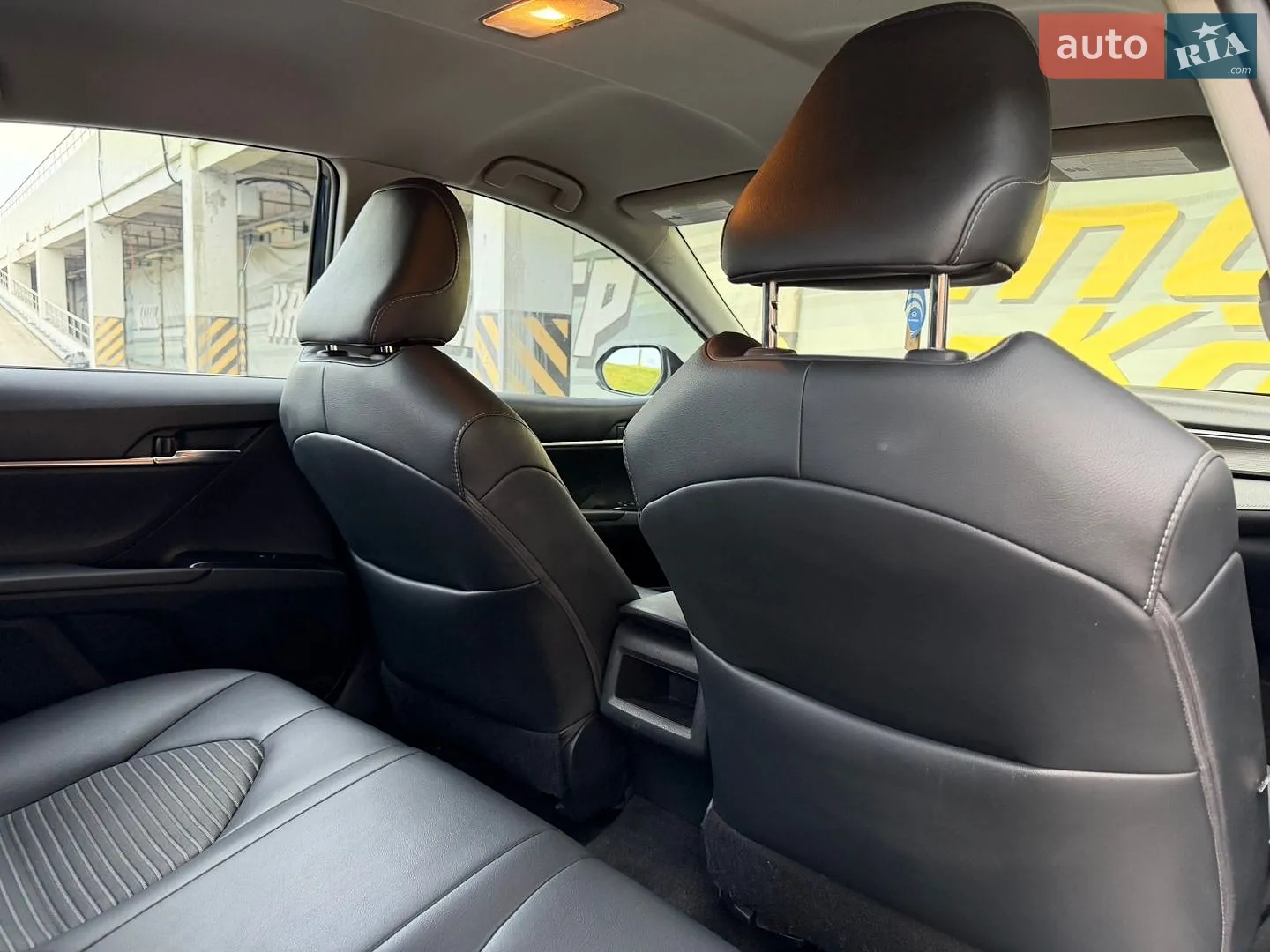 2018 Toyota Camry - мініатюра 13