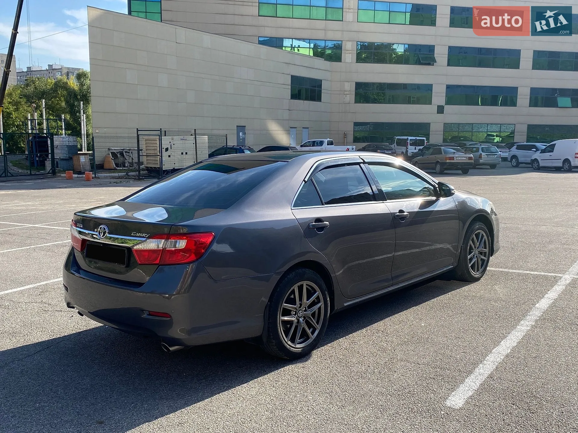 2013 Toyota Camry - мініатюра 9