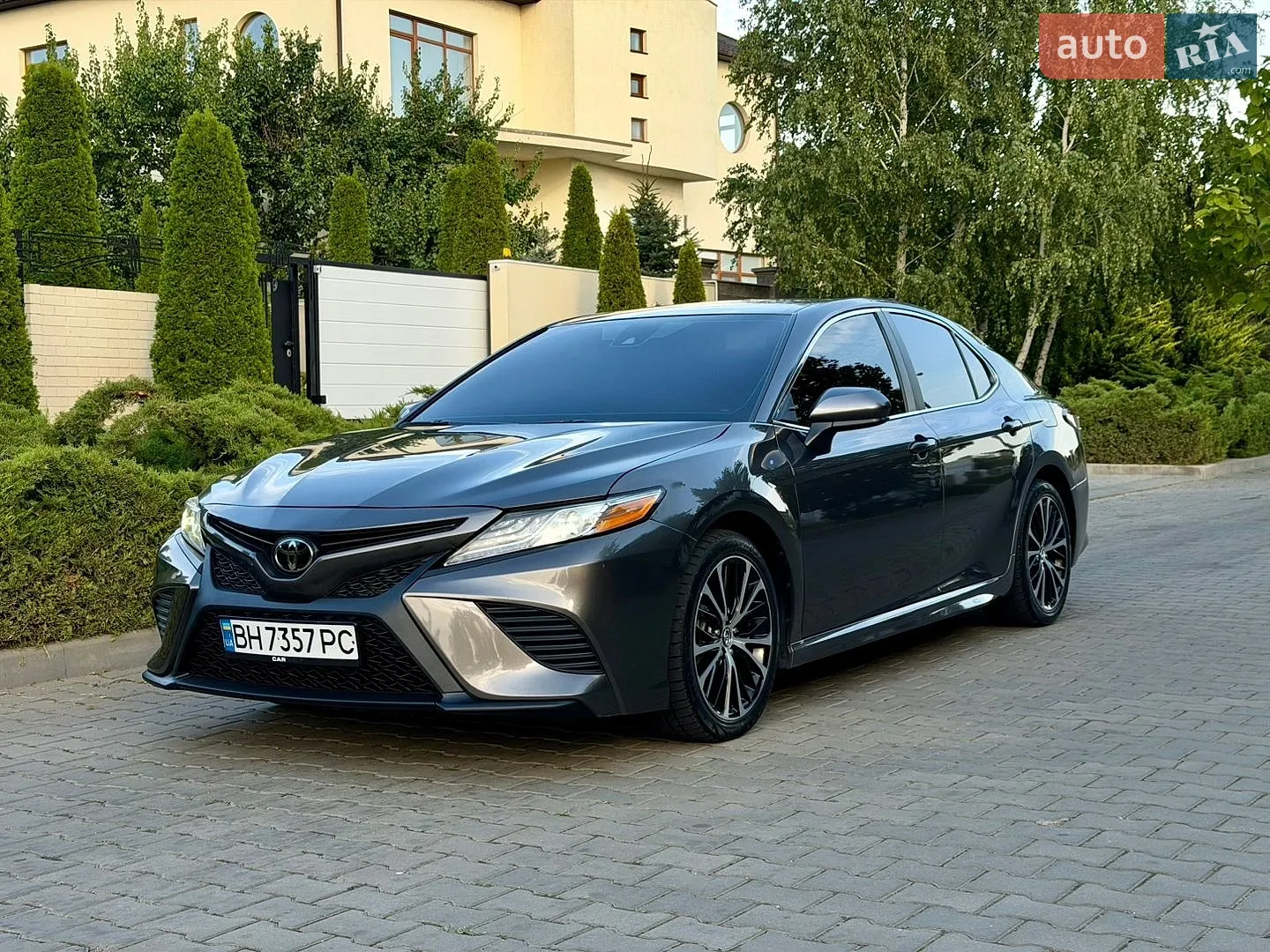 2019 Toyota Camry - мініатюра 4