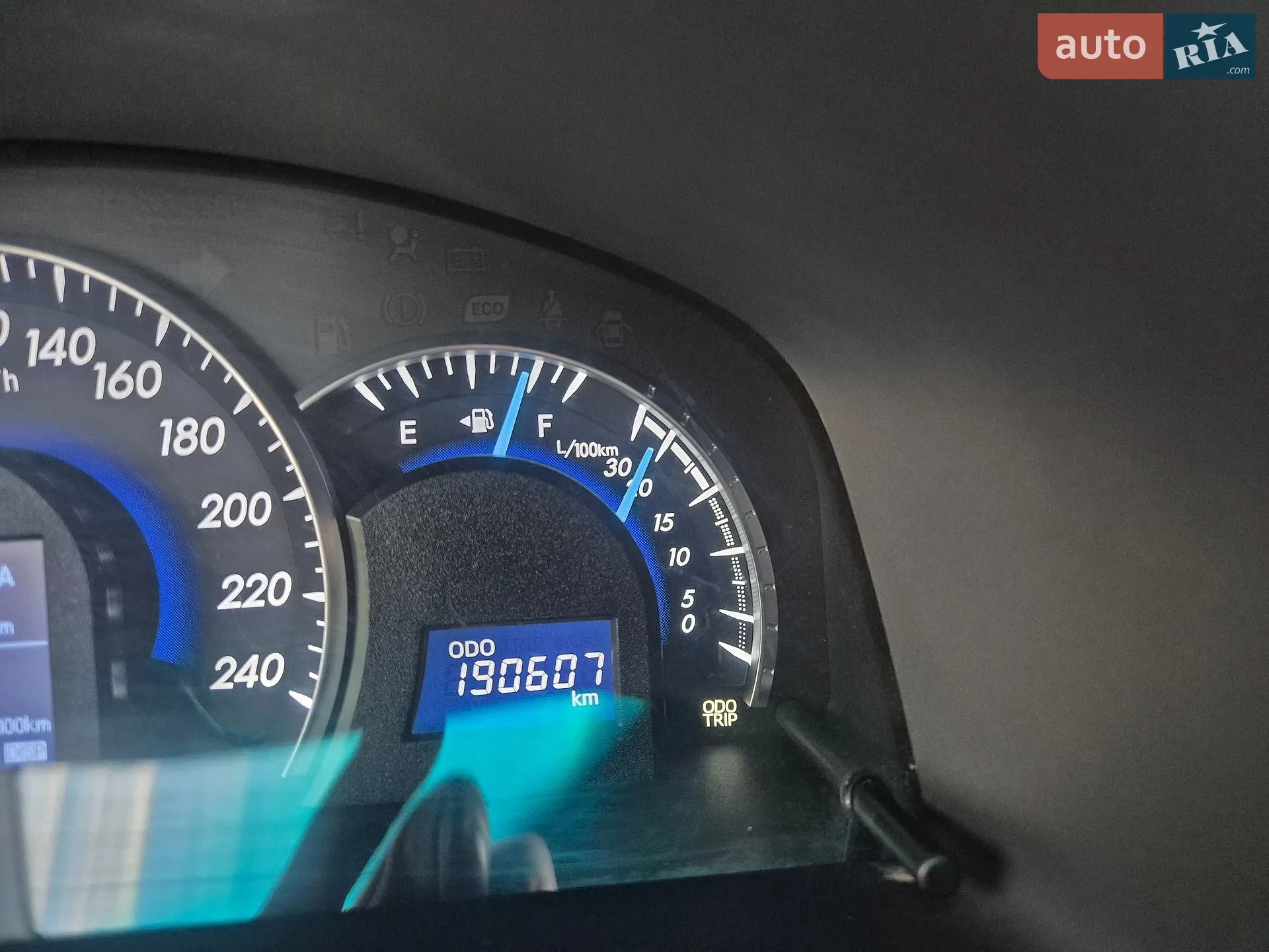 2013 Toyota Camry - мініатюра 18