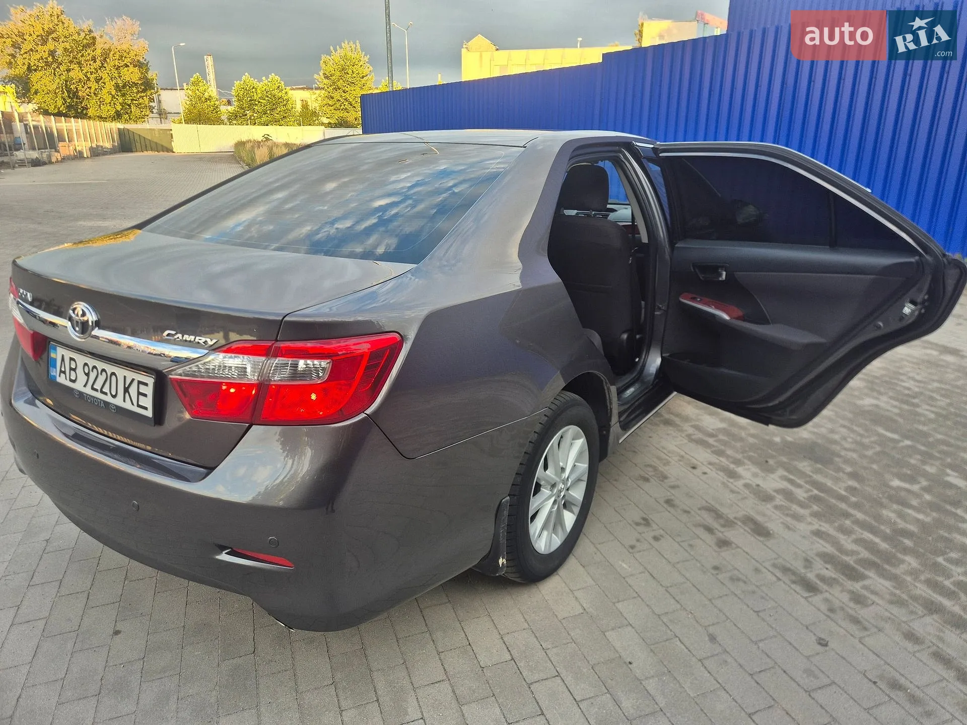 2013 Toyota Camry - мініатюра 10