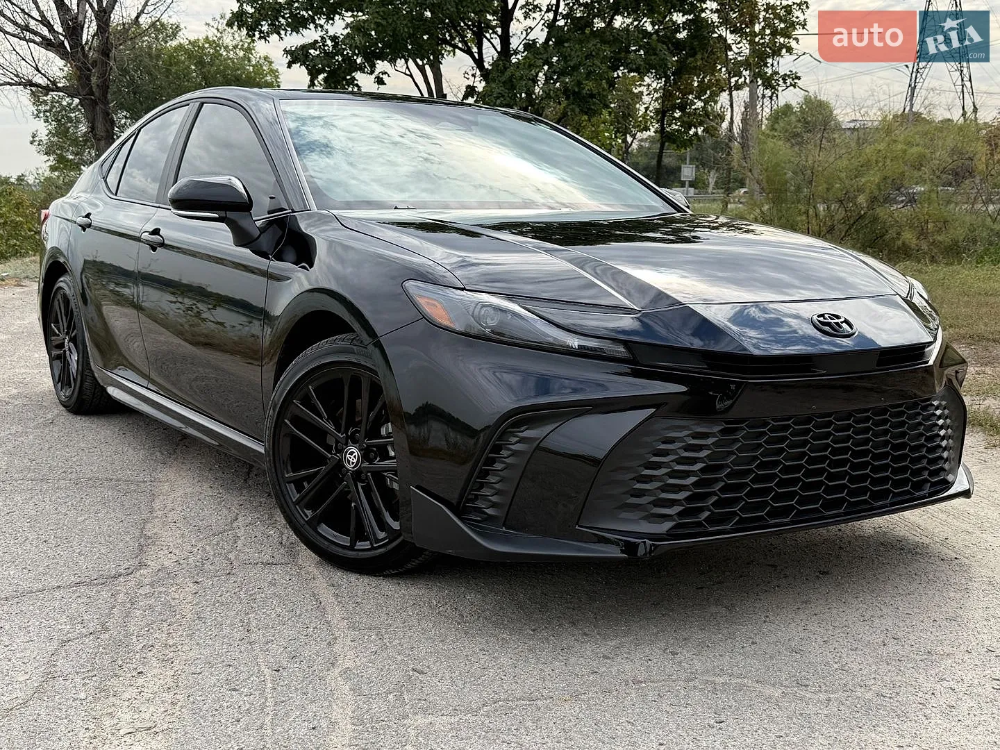 2025 Toyota Camry - мініатюра 2
