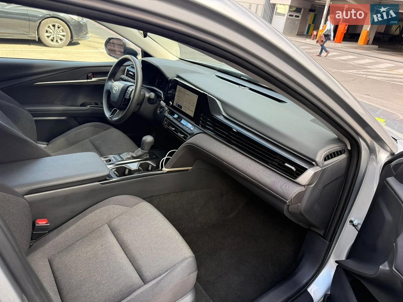 2025 Toyota Camry - мініатюра 12