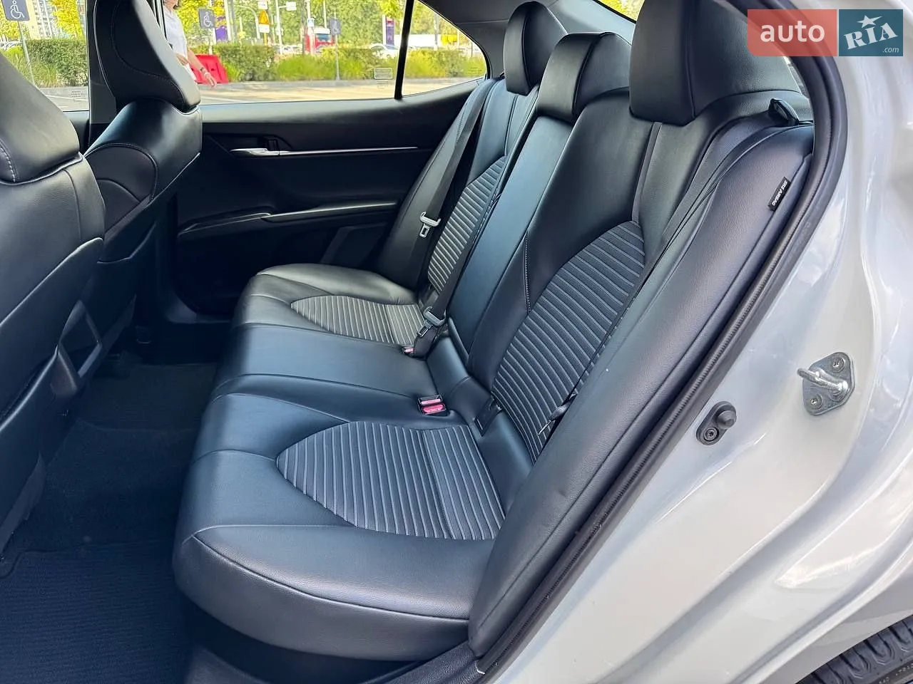 2022 Toyota Camry - мініатюра 12
