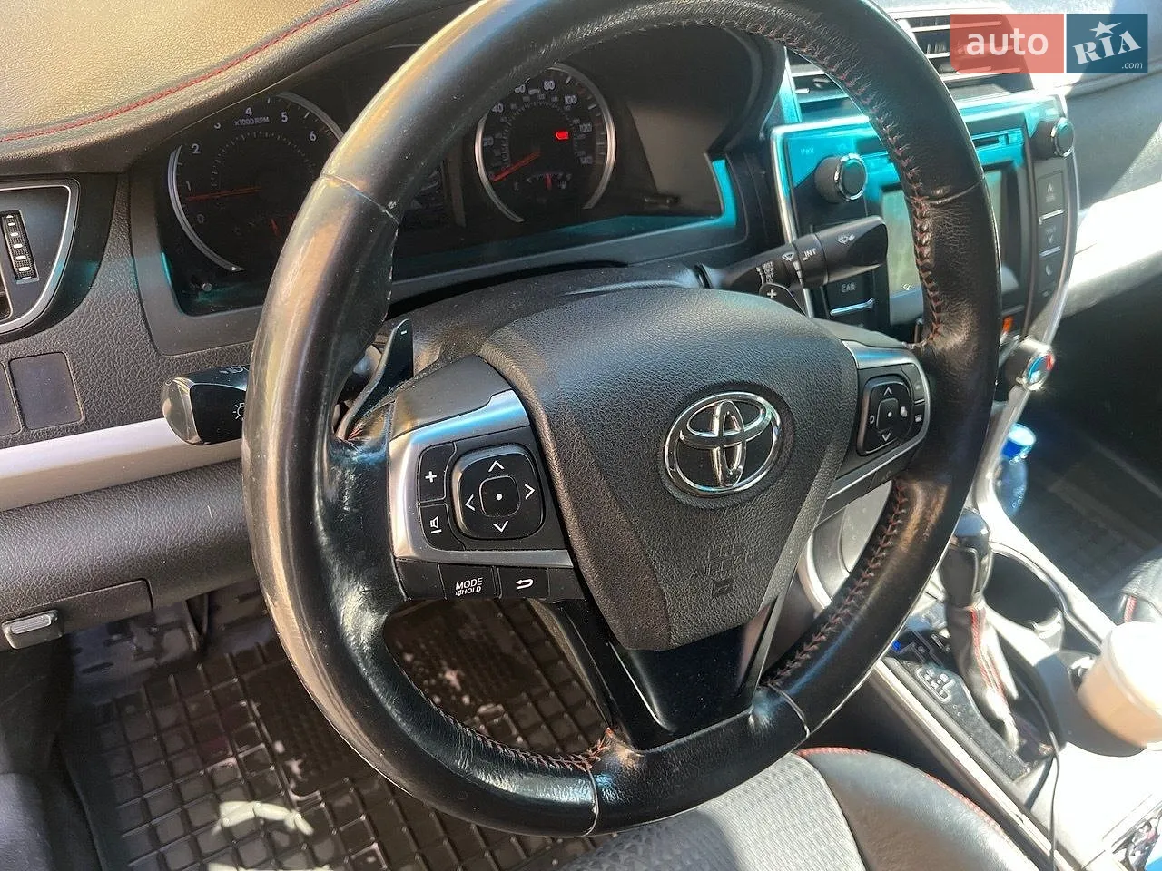 2016 Toyota Camry - мініатюра 30