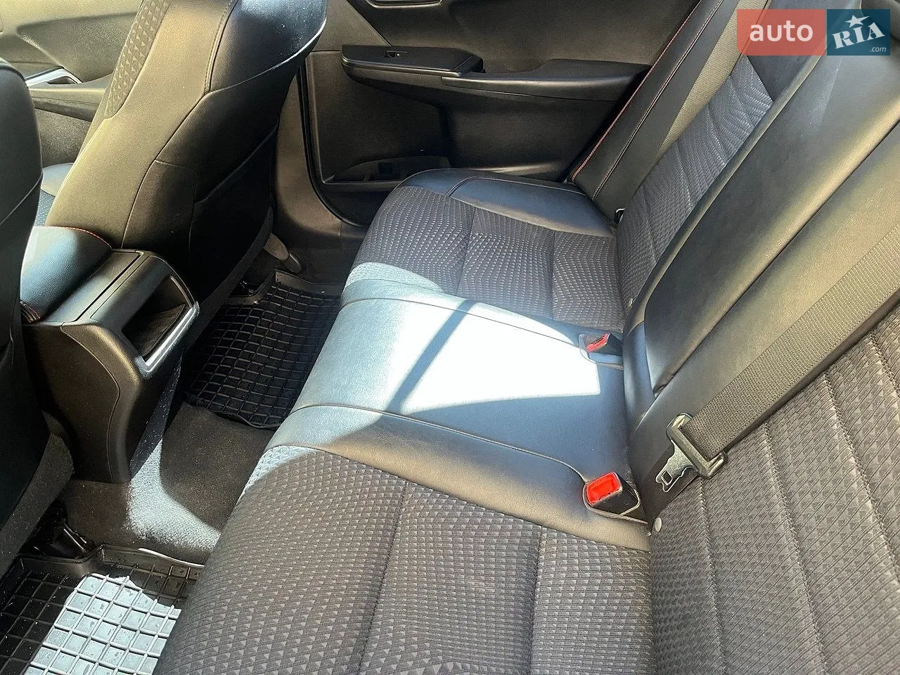 2015 Toyota Camry - мініатюра 7
